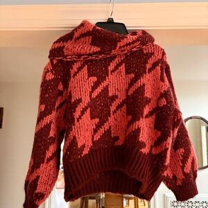 EUC Anthropologie Pink Burgundy Fuzzy Sweater--M